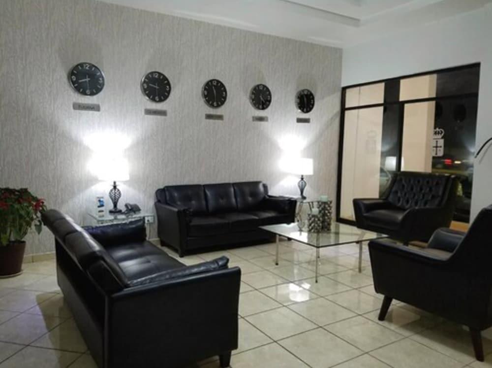 Hotel Principado Tijuana Aeropuerto Buitenkant foto